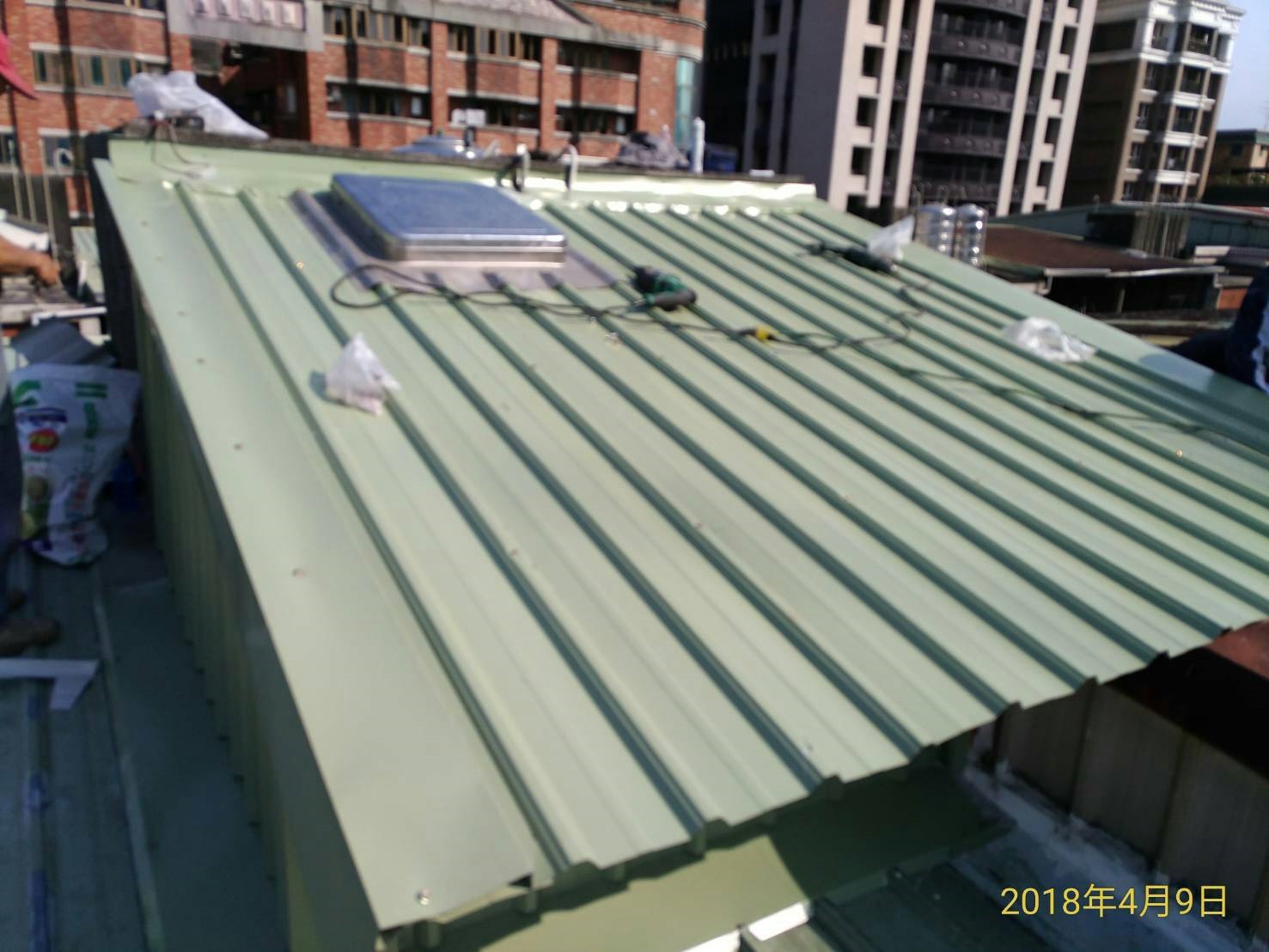 台北市鐵皮屋頂翻修鐵皮工程