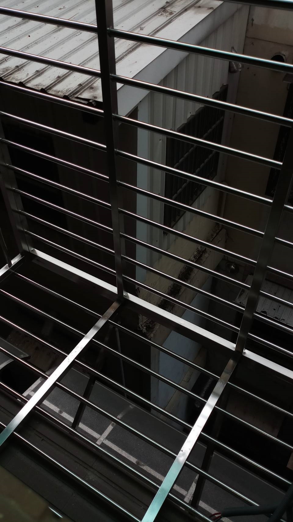 台北市鐵窗更新安裝、鐵工特殊訂製