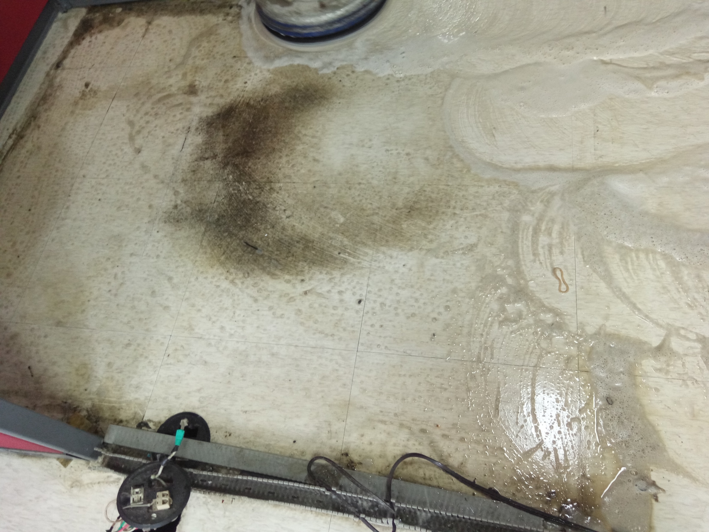 台北市辦公室打蠟、桌板清洗