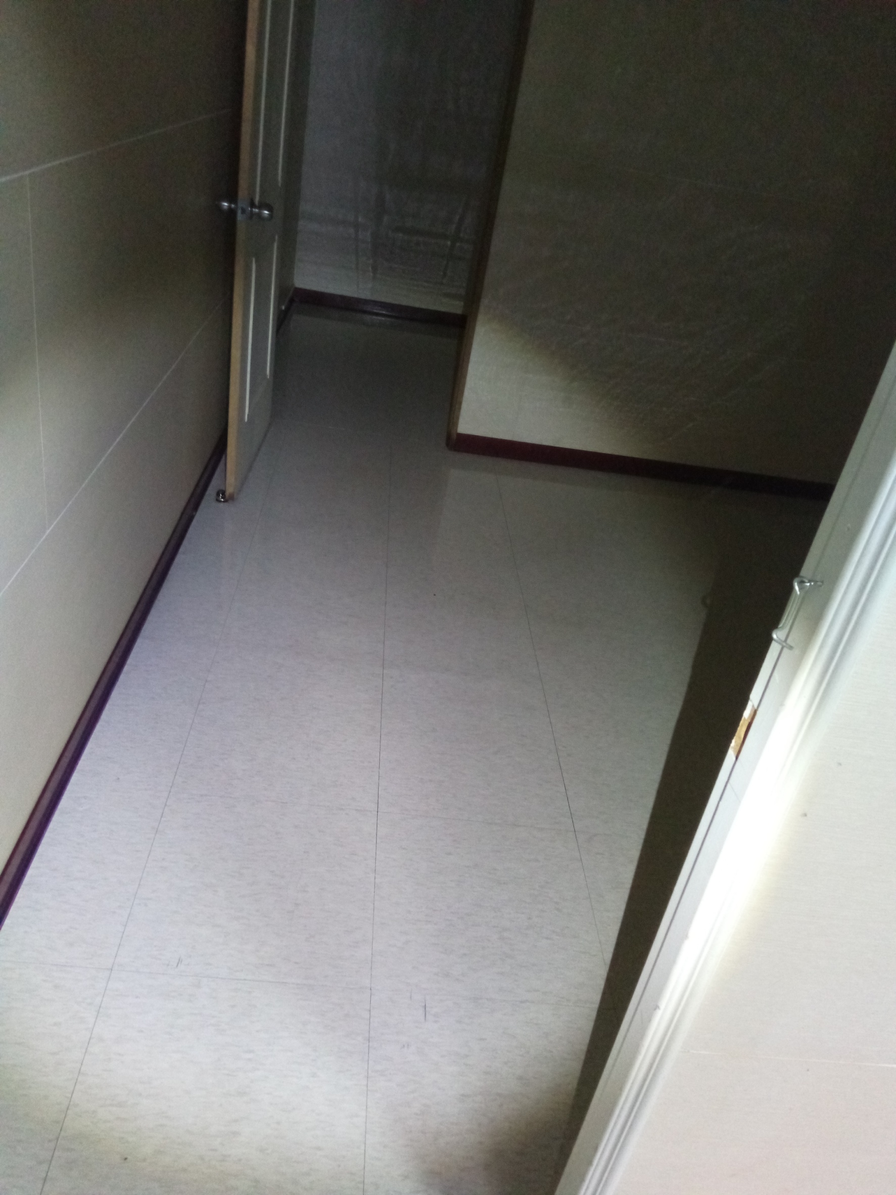 台北市辦公室打蠟、桌板清洗