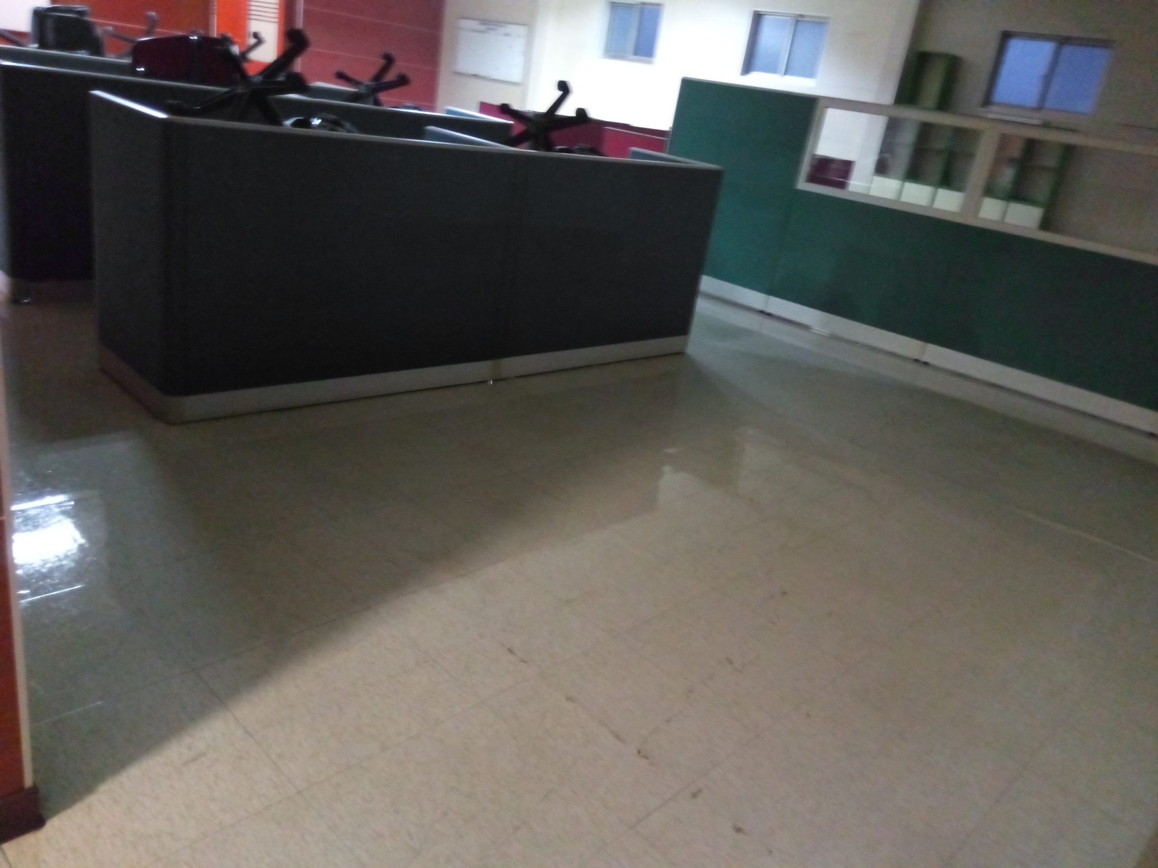 台北市辦公室打蠟、桌板清洗