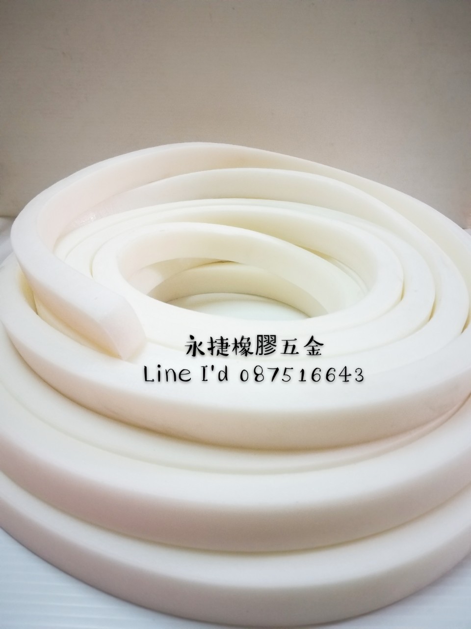 矽膠發泡角條