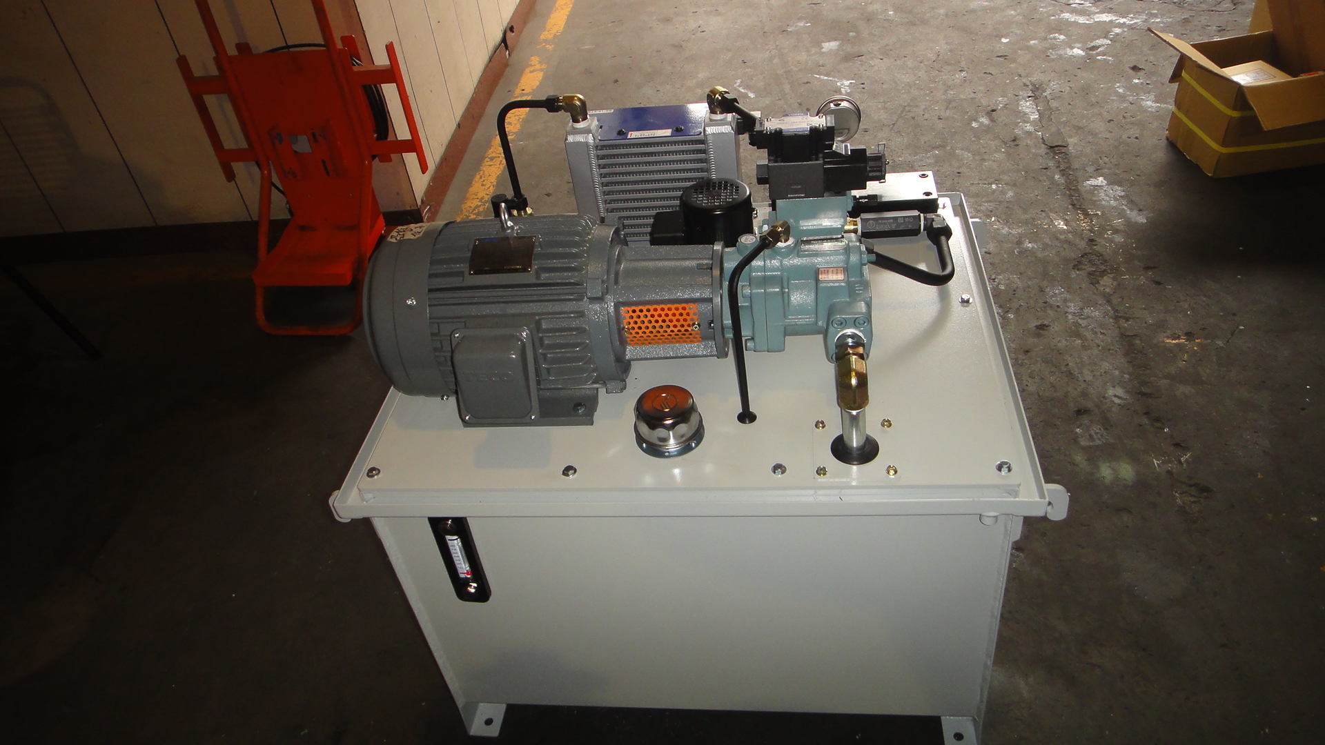 客製化專用機、油壓動力單元、設計組立、服務專線0933-428071黃先生