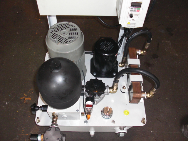 液靜壓油壓單元