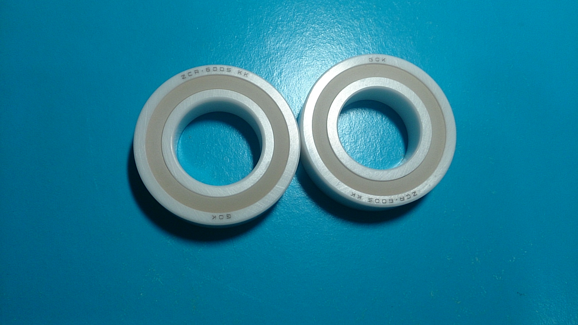 陶瓷軸承加PEEK防塵蓋