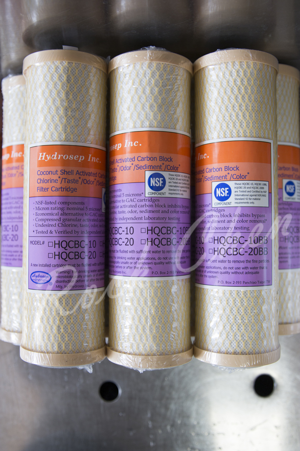 逆滲透的第三道濾芯：塊狀活性碳濾芯