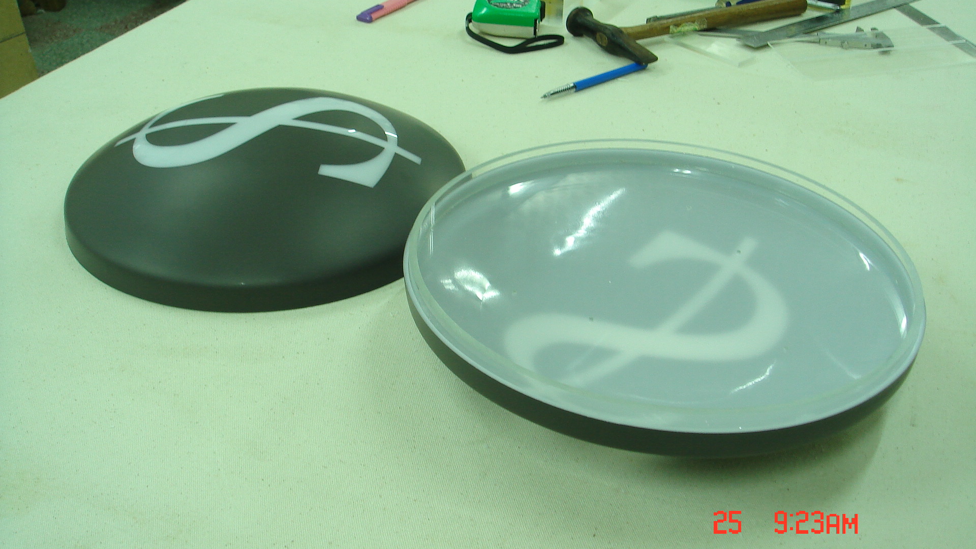 壓克力成型貼西德割字