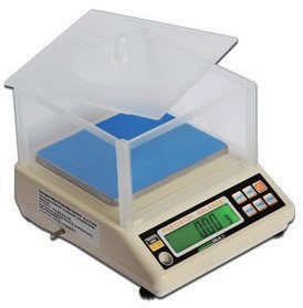 精密電子天平(台製)
