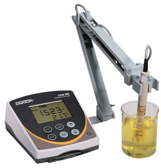 桌上型大螢幕電導度計