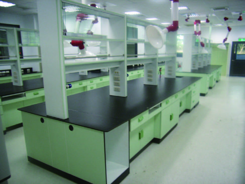 實驗室完工照