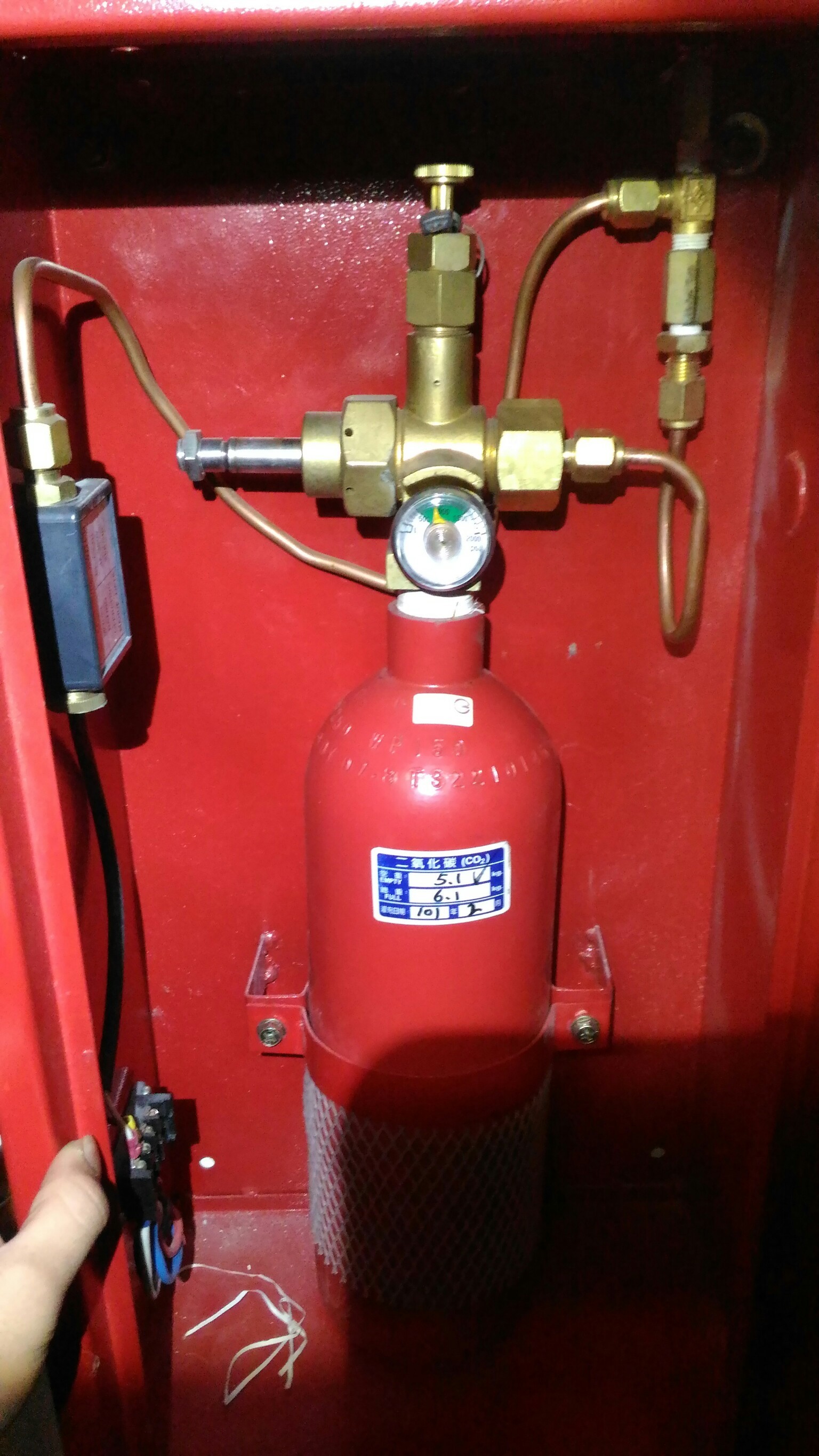 基隆發電廠新開關B1鋼瓶室缺失