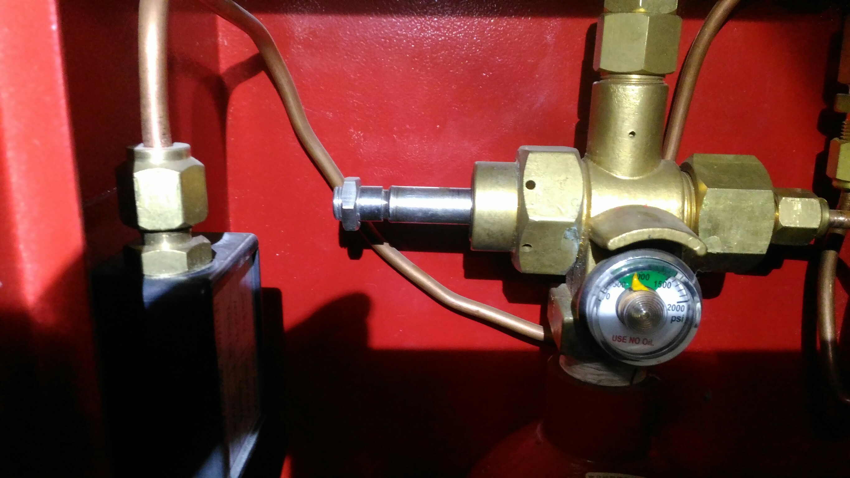 基隆發電廠新開關B1鋼瓶室缺失