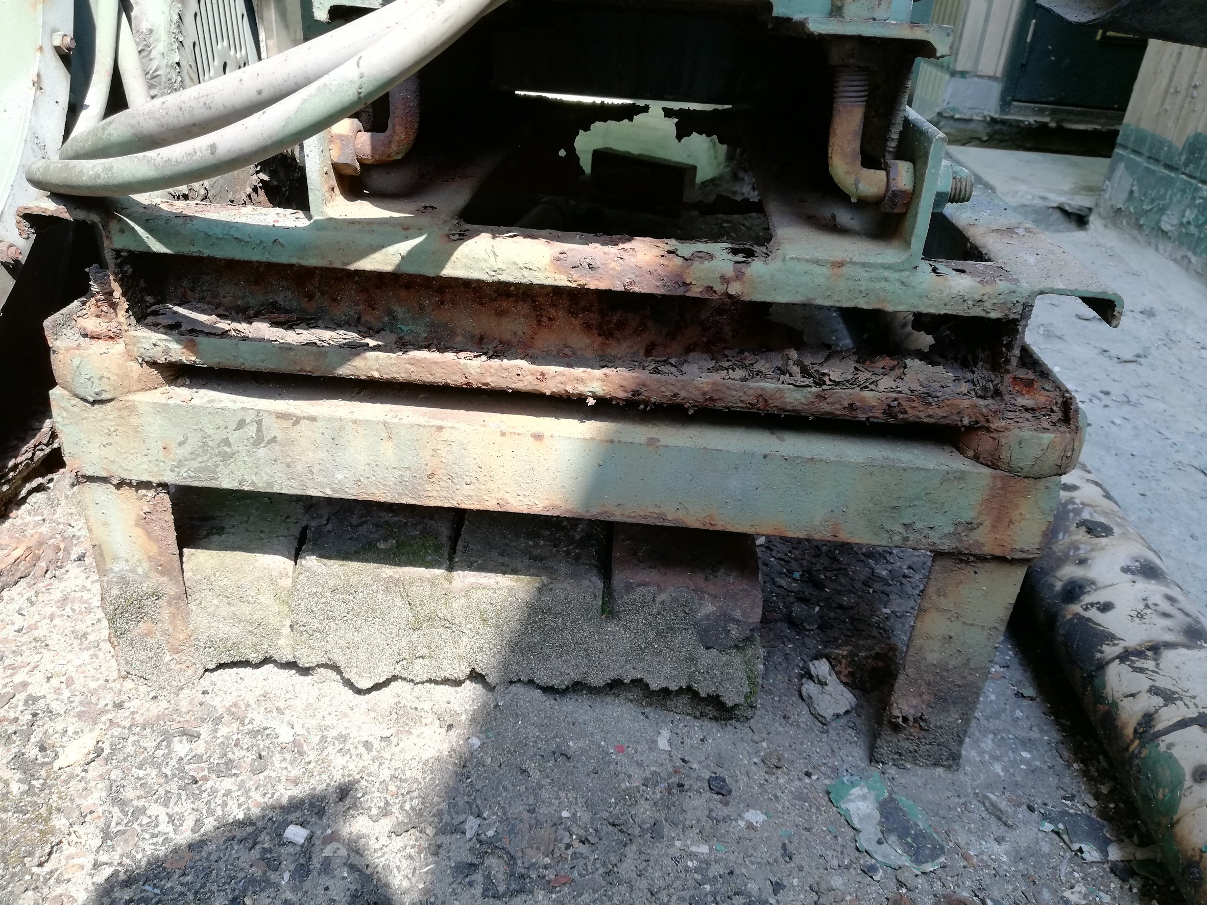 新北市中和住家社區-屋頂風車更新