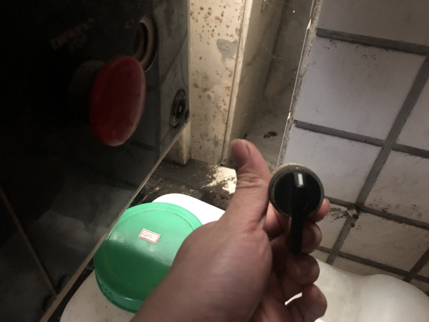 新北市新店區社區大樓-發電機旋鈕維修