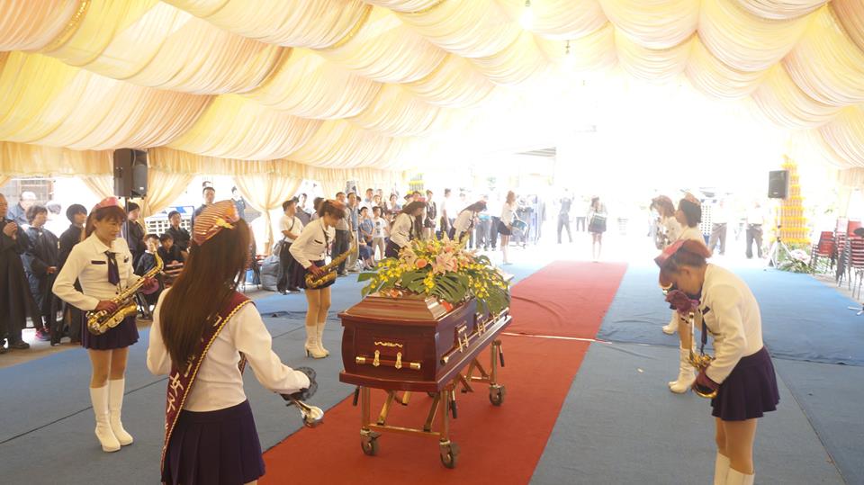 啟靈前儀樂隊致意✧一統生命禮儀社✧