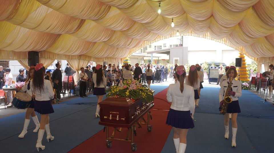 樂隊開場.準備啟靈✧一統生命禮儀社✧