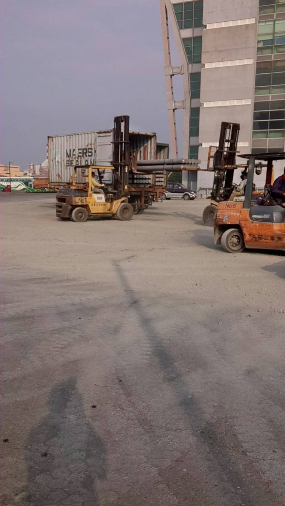 堆高機出租高雄