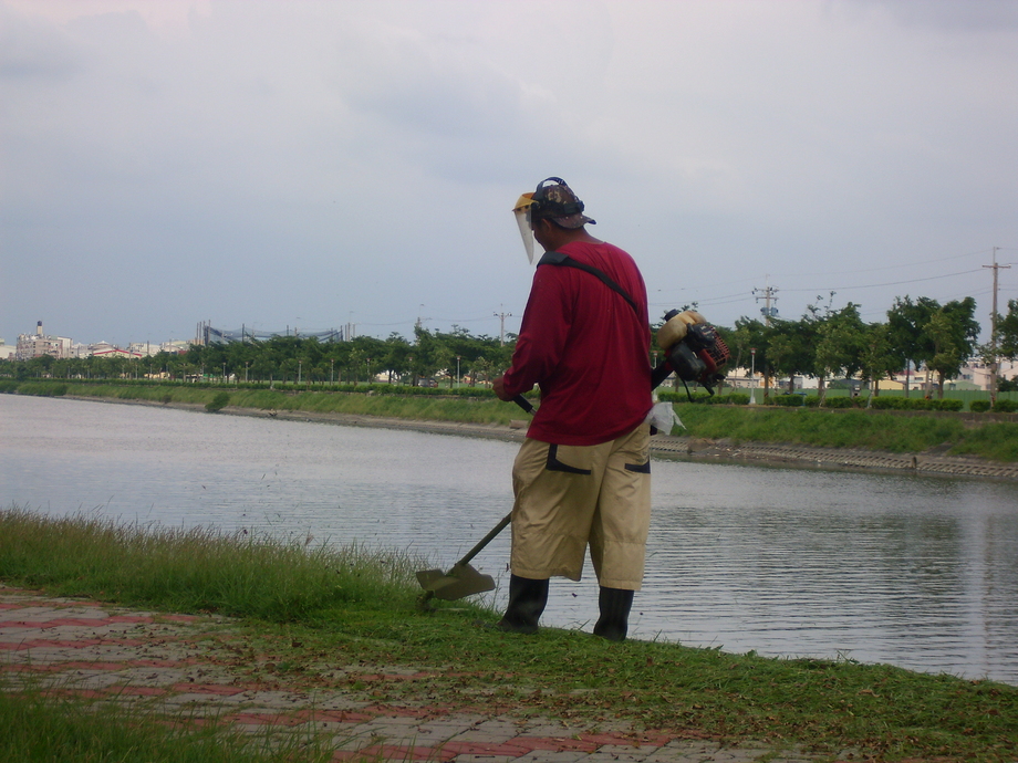 台南除草工