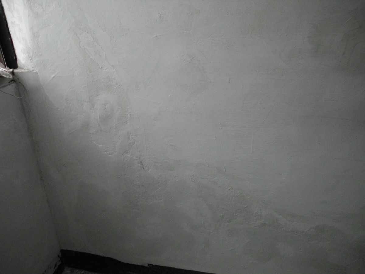 台南油漆工-壁癌處理中