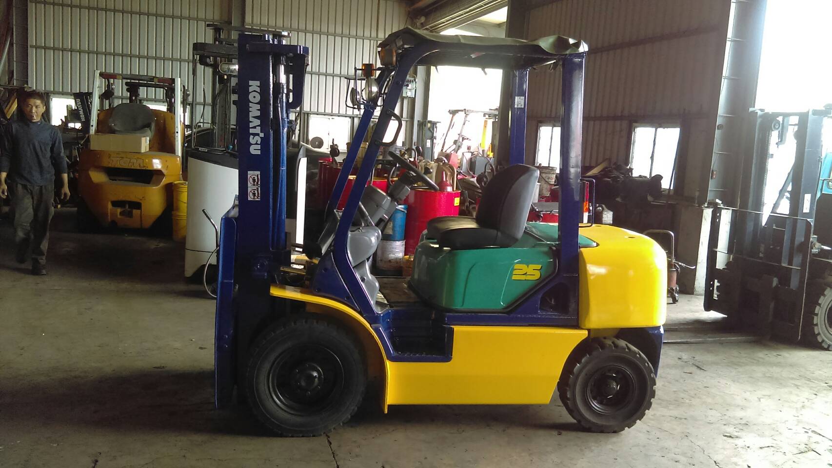 隆興堆高機材料行