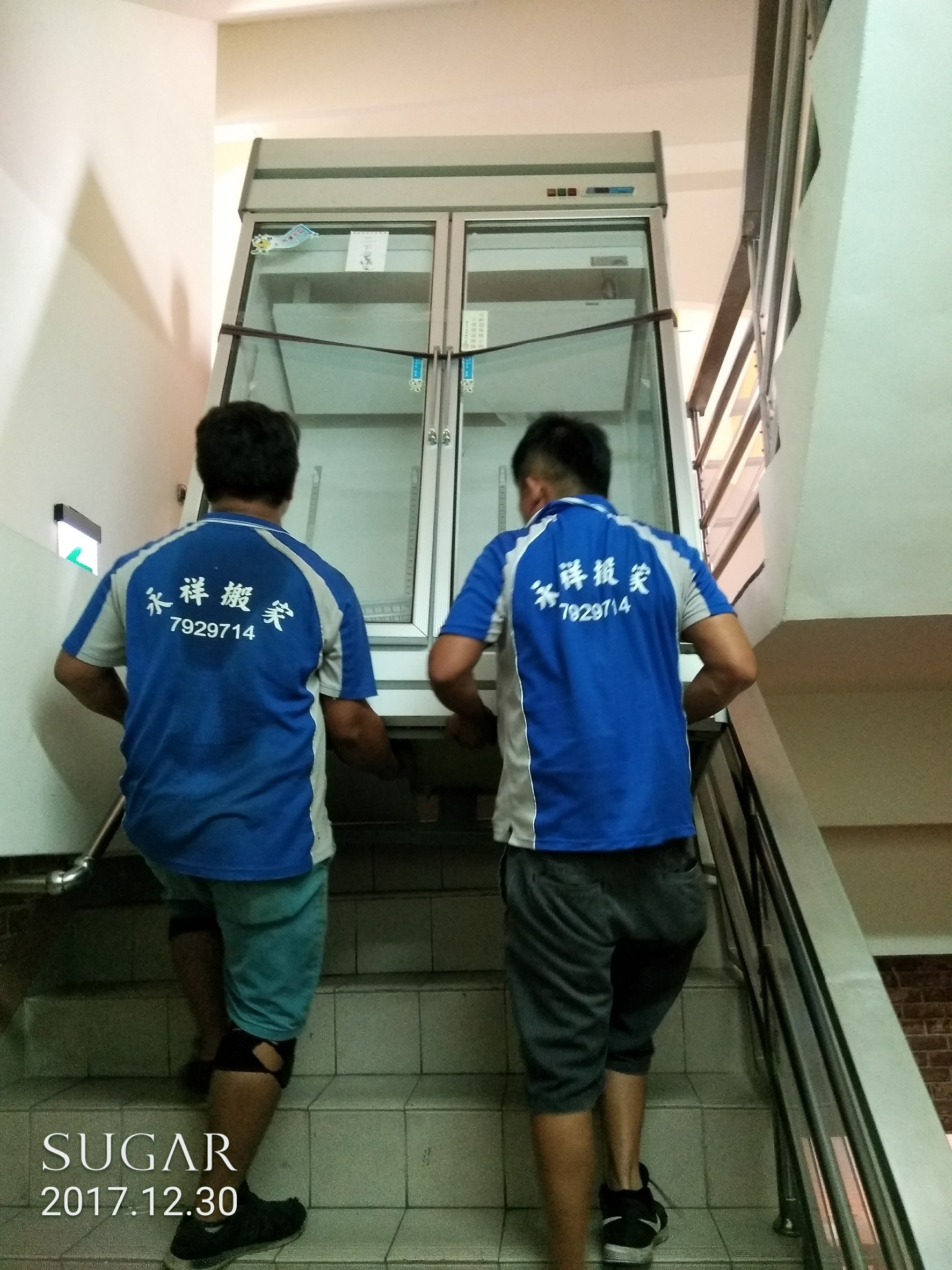 店面設備儀器原木桌搬運20