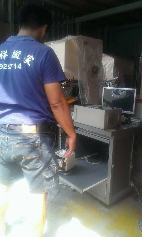 店面設備儀器原木桌搬運22