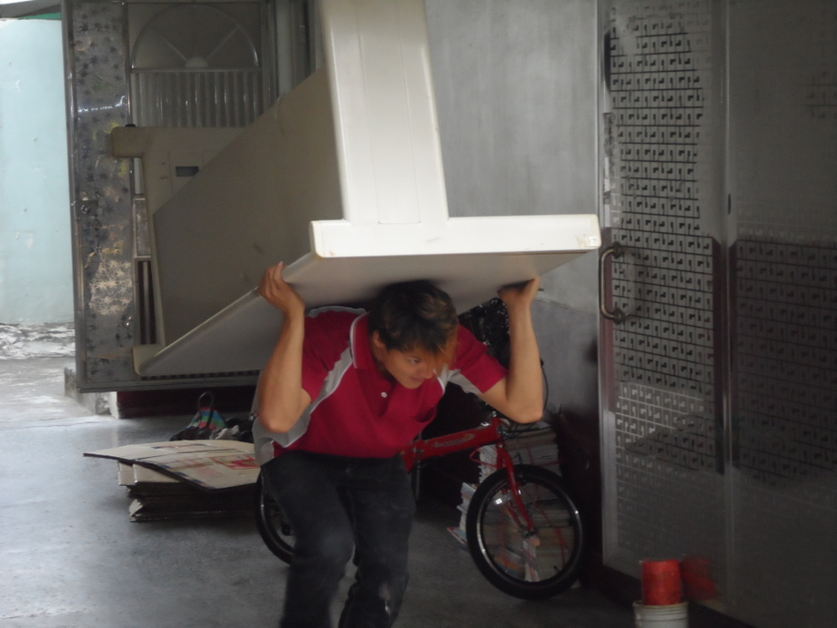 高雄防疫中心搬遷