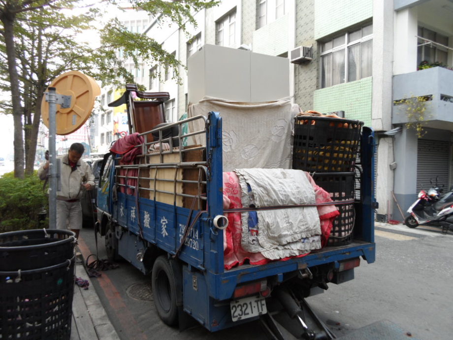 高雄防疫中心搬遷