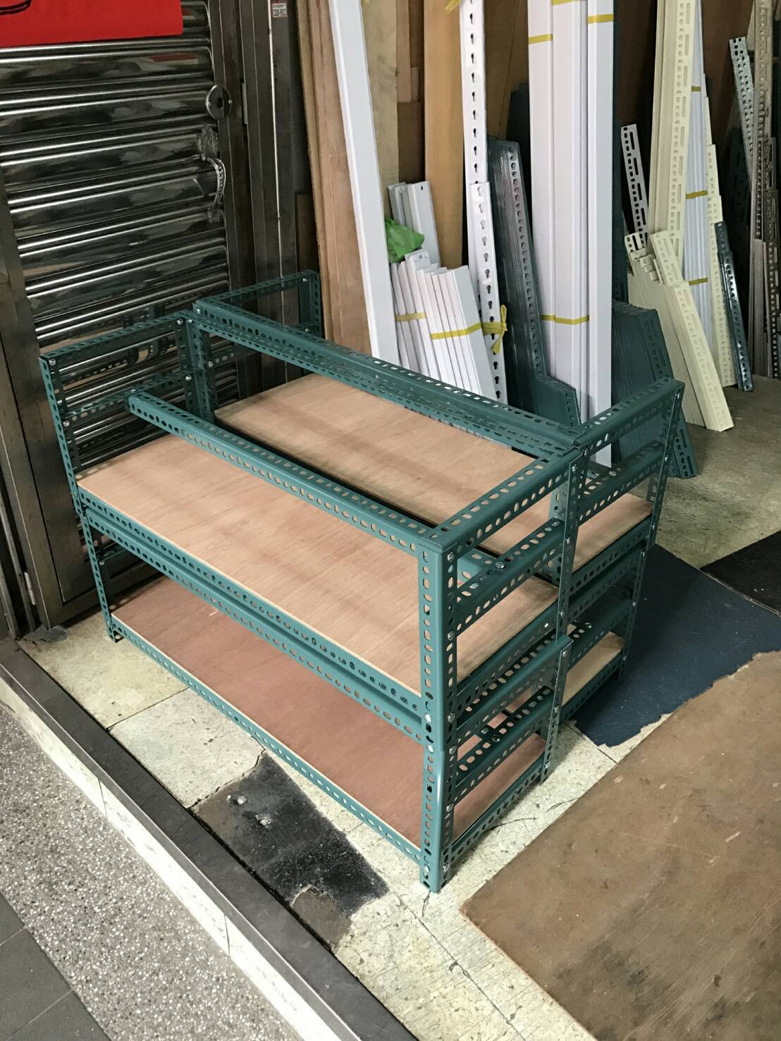 綠色萬能角鋼架