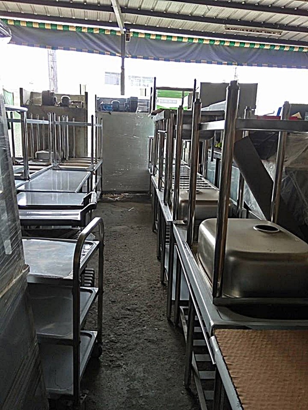 鴻翔冷凍餐飲設備現場一角