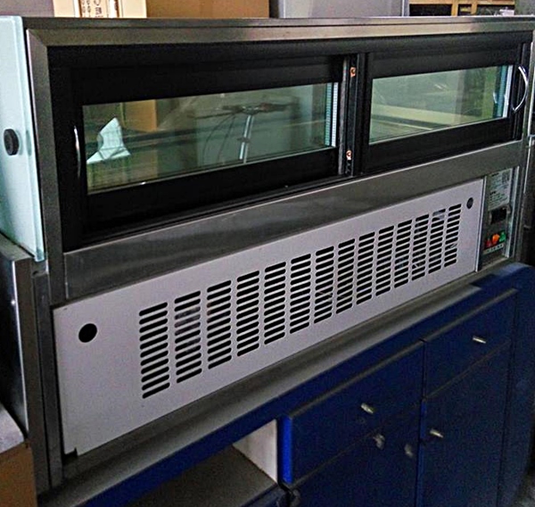 客製化桌上型蛋糕櫃