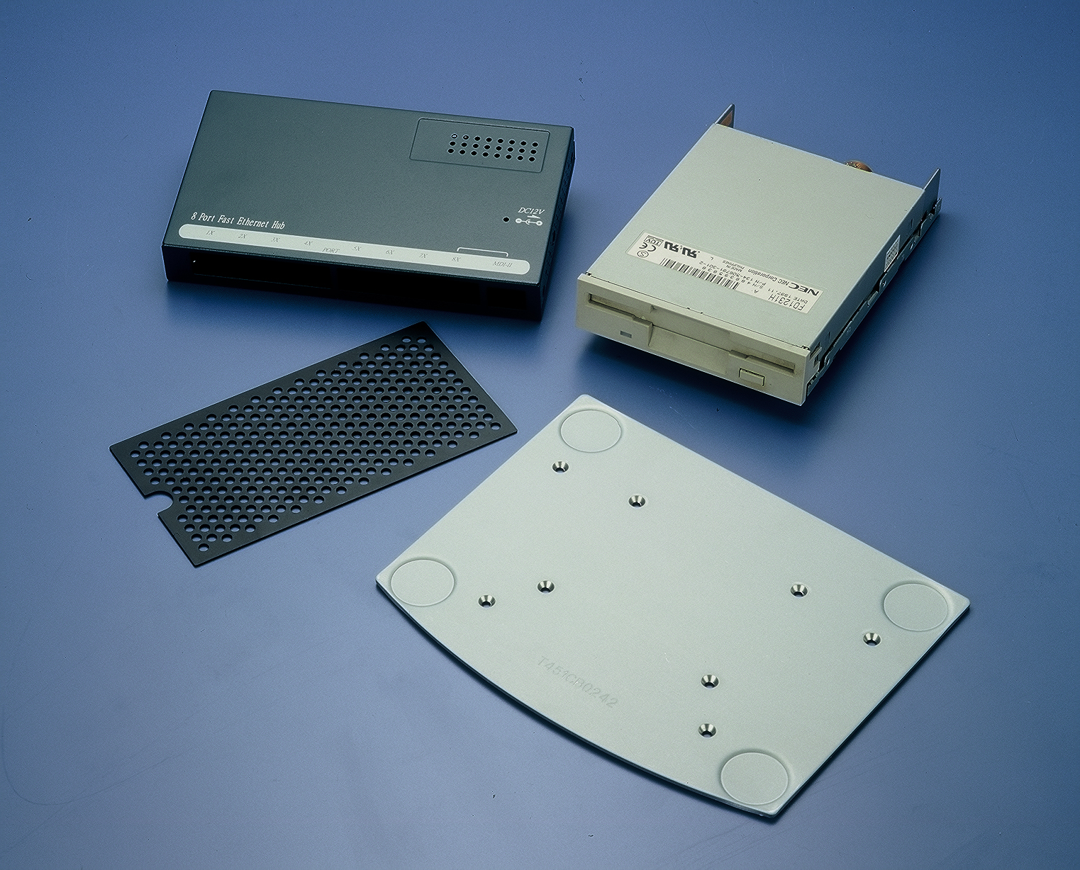 雷射鈑金樣品，CNC折床加工05