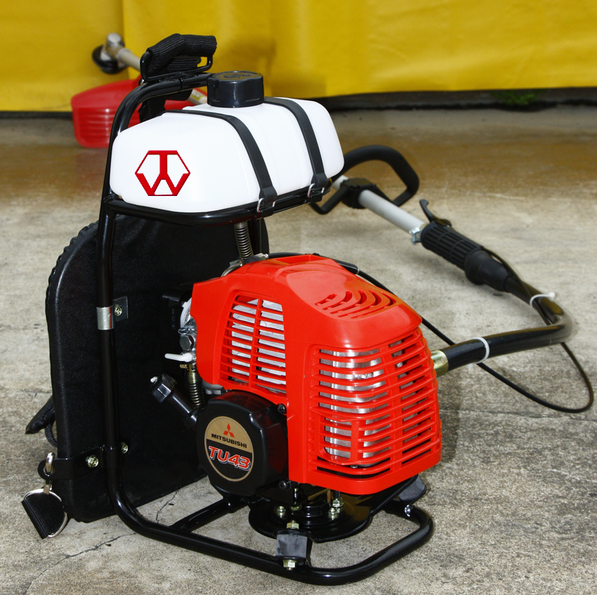 台灣農機行|背負式割草機(軟管)