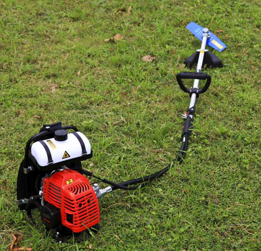 台灣農機行|背負式割草機(軟管)