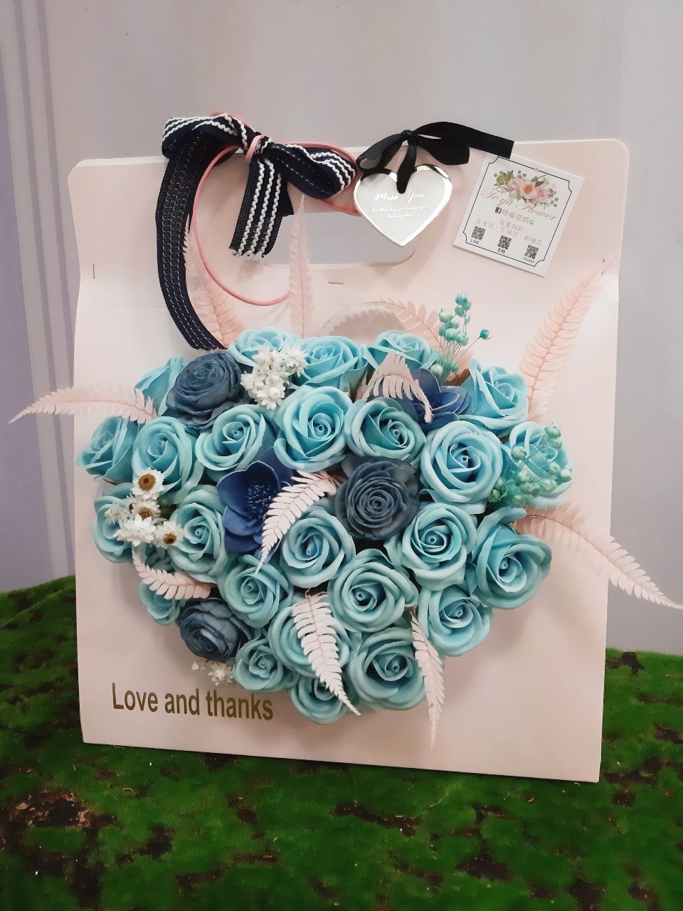 手提式盒裝玫瑰花禮