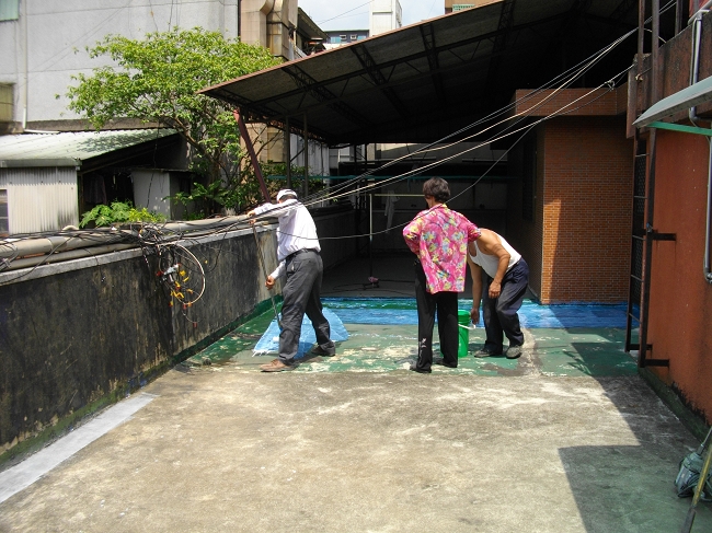 水性彈性防水膠施工圖2