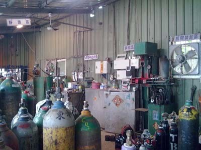 鋼瓶壓力測試區1