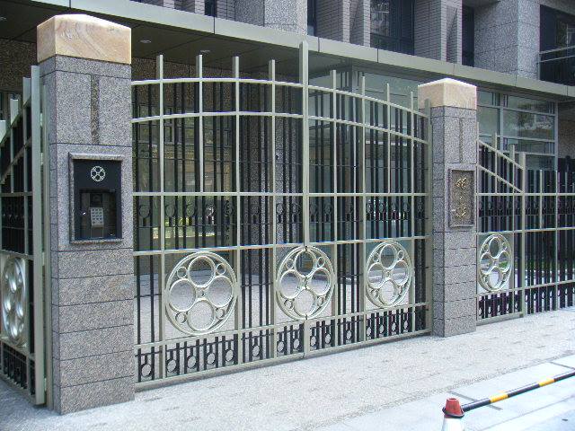 遠雄案大門自動鐵門02