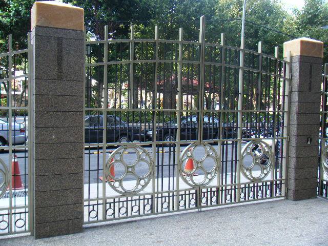 遠雄案大門自動鐵門01