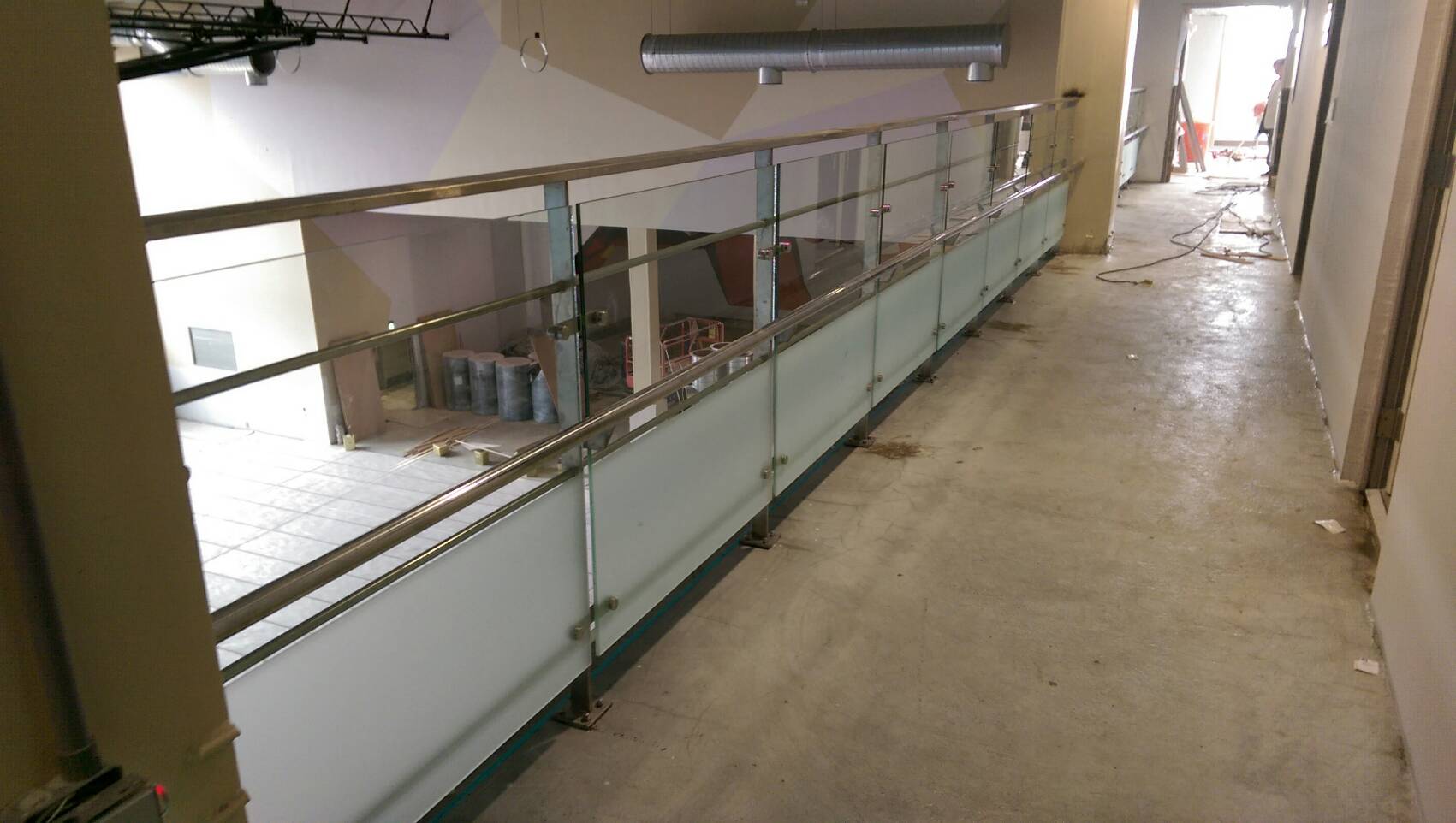 永運案玻璃欄杆03