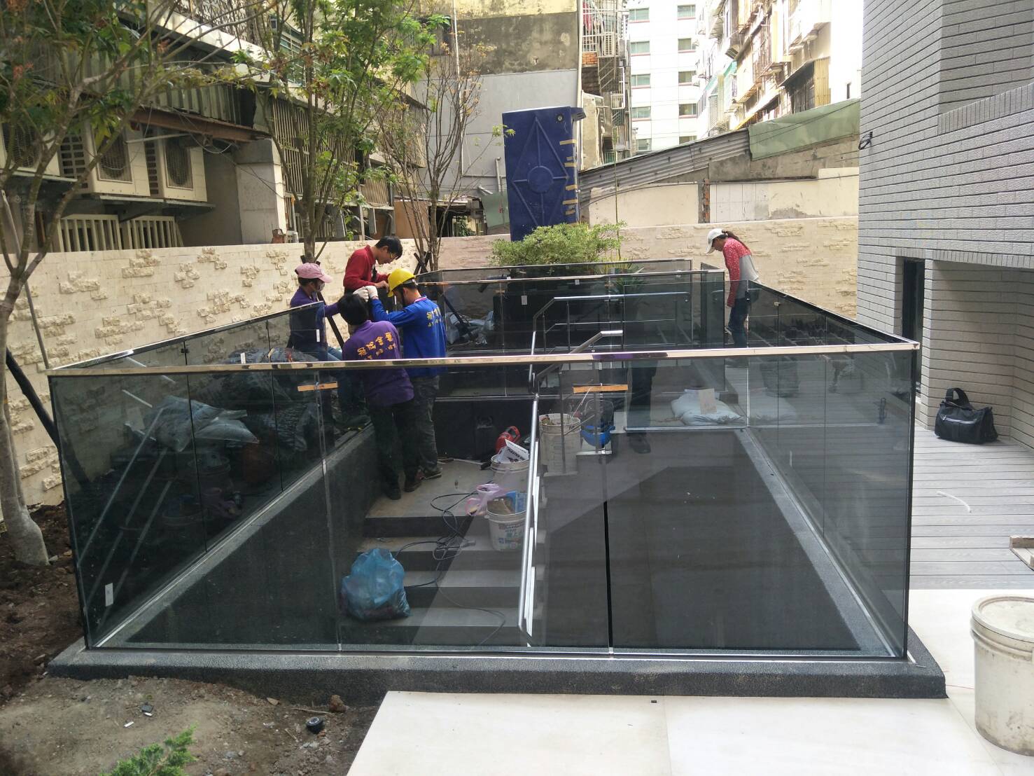 北市住宅玻璃欄杆02