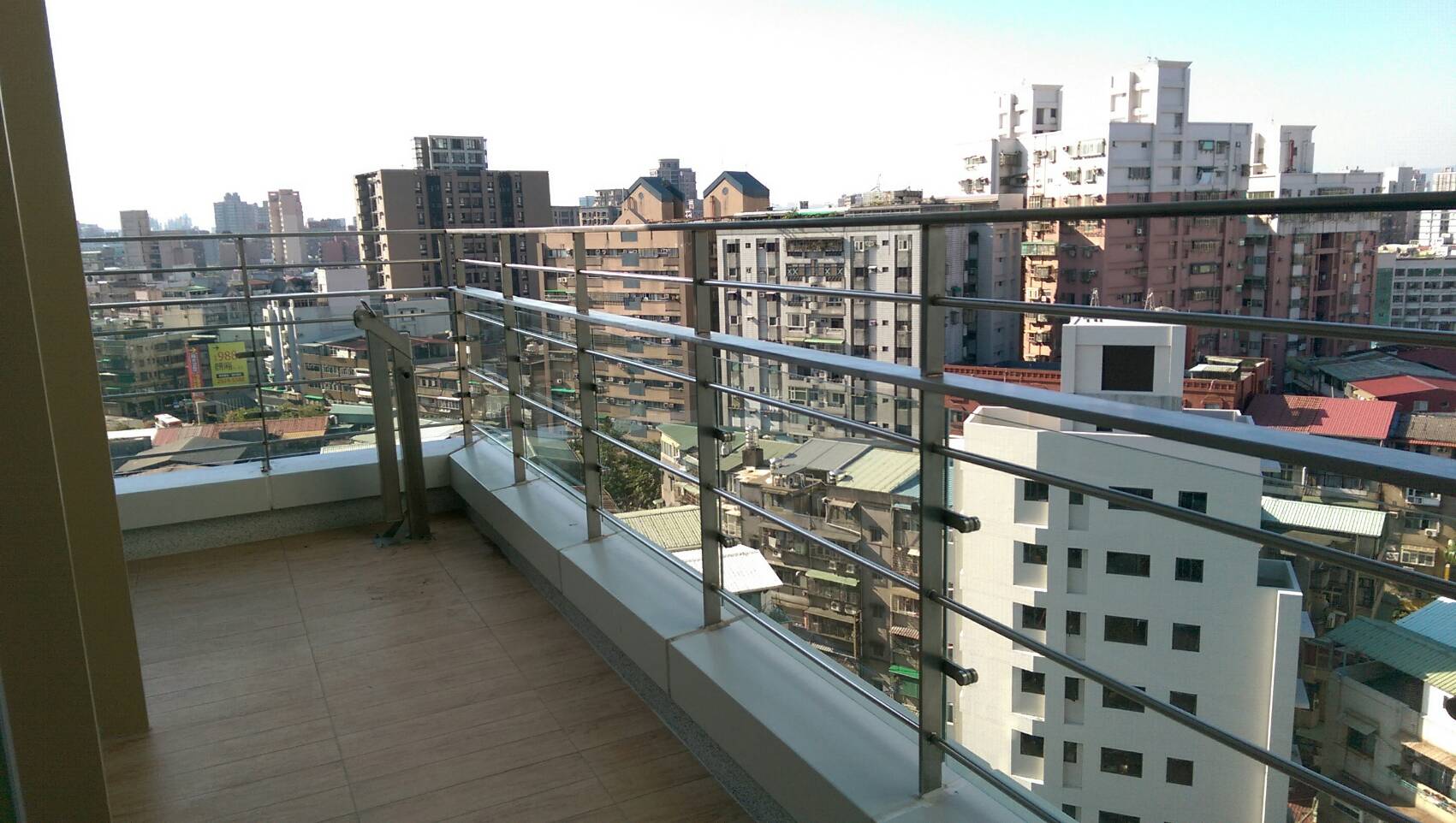 永運案玻璃欄杆01