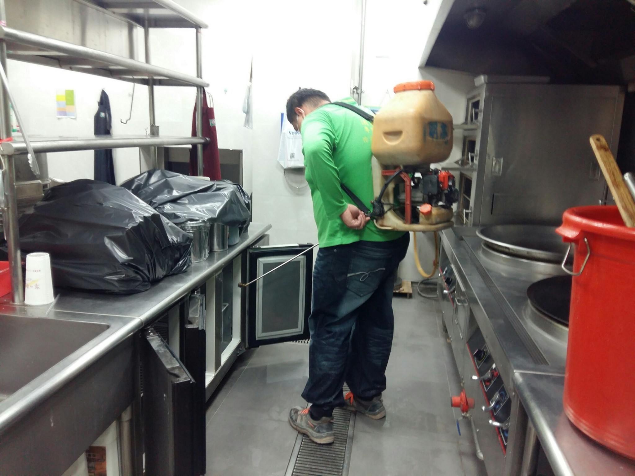 餐廳廚房除蟲消毒