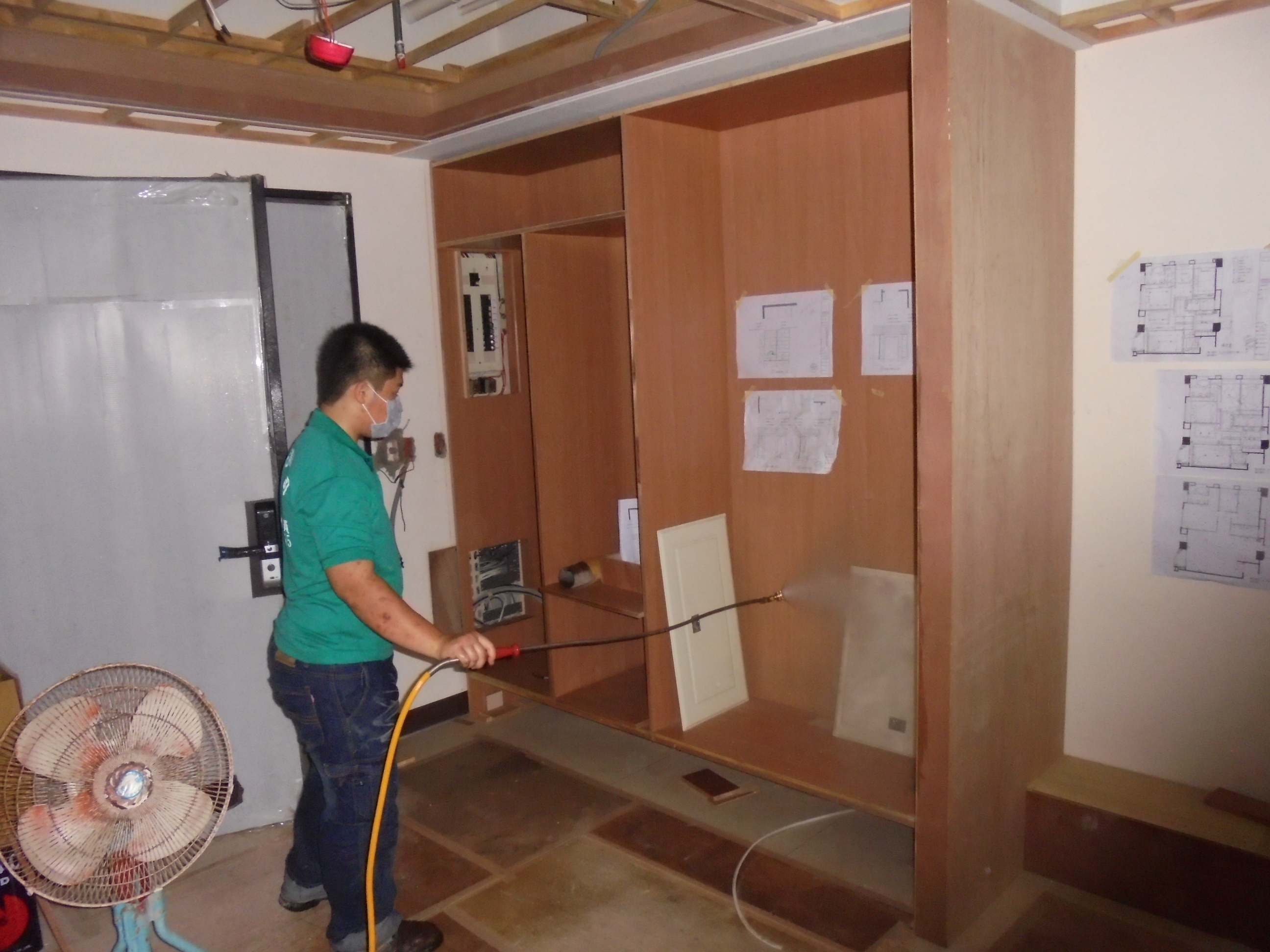 裝璜前工程消毒