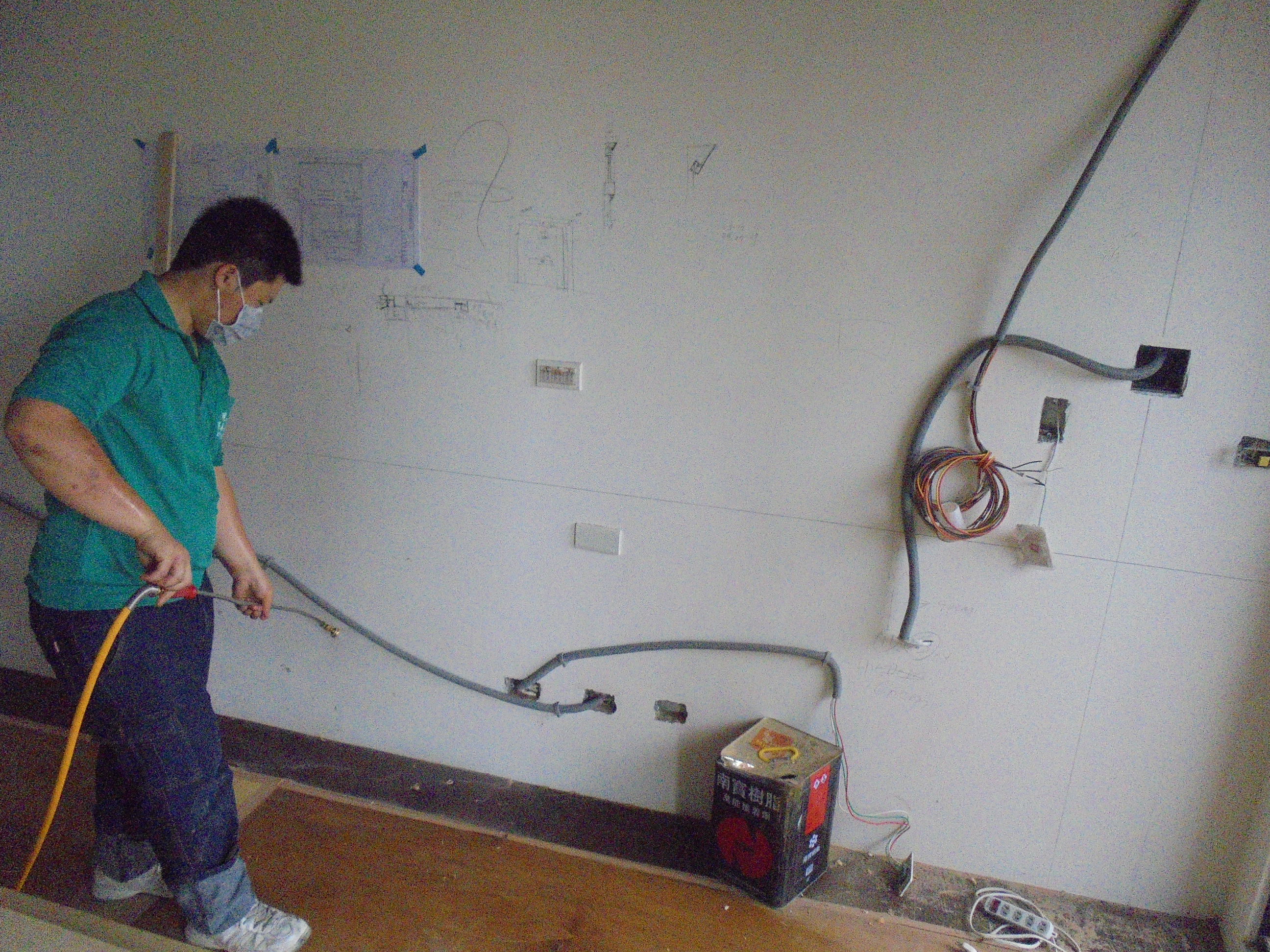 裝璜前工程消毒