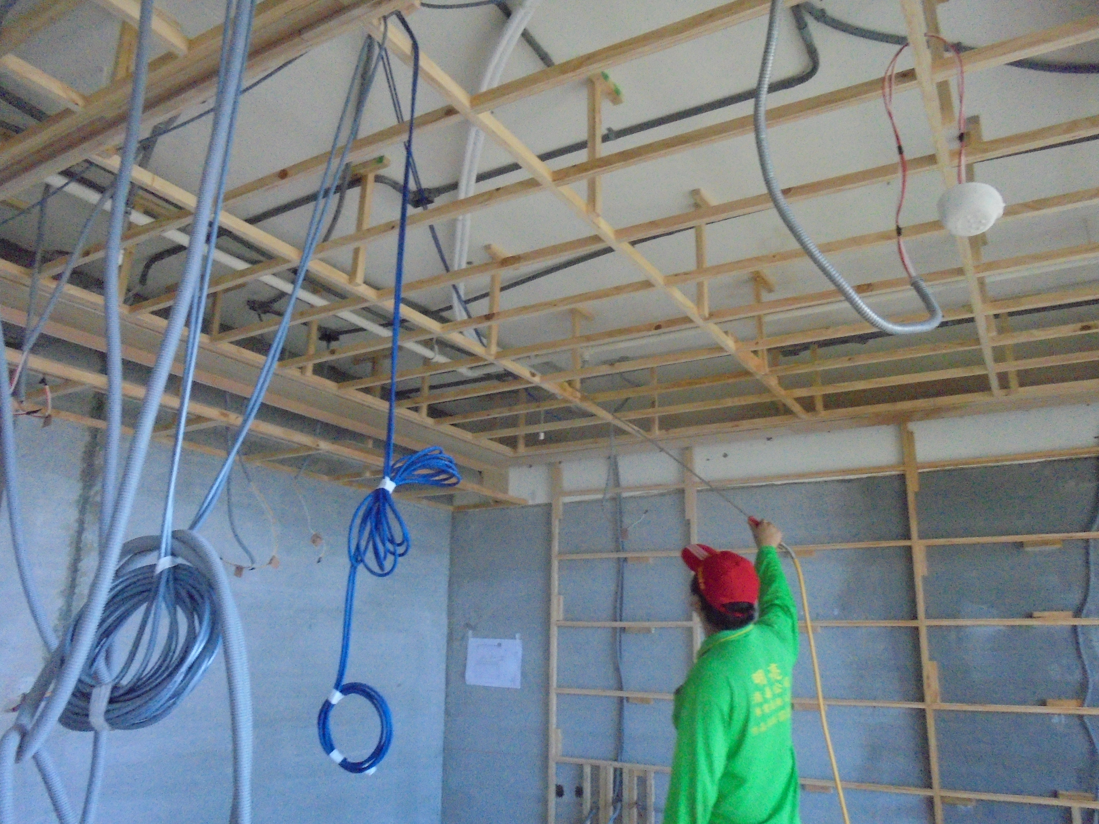 裝璜前工程消毒