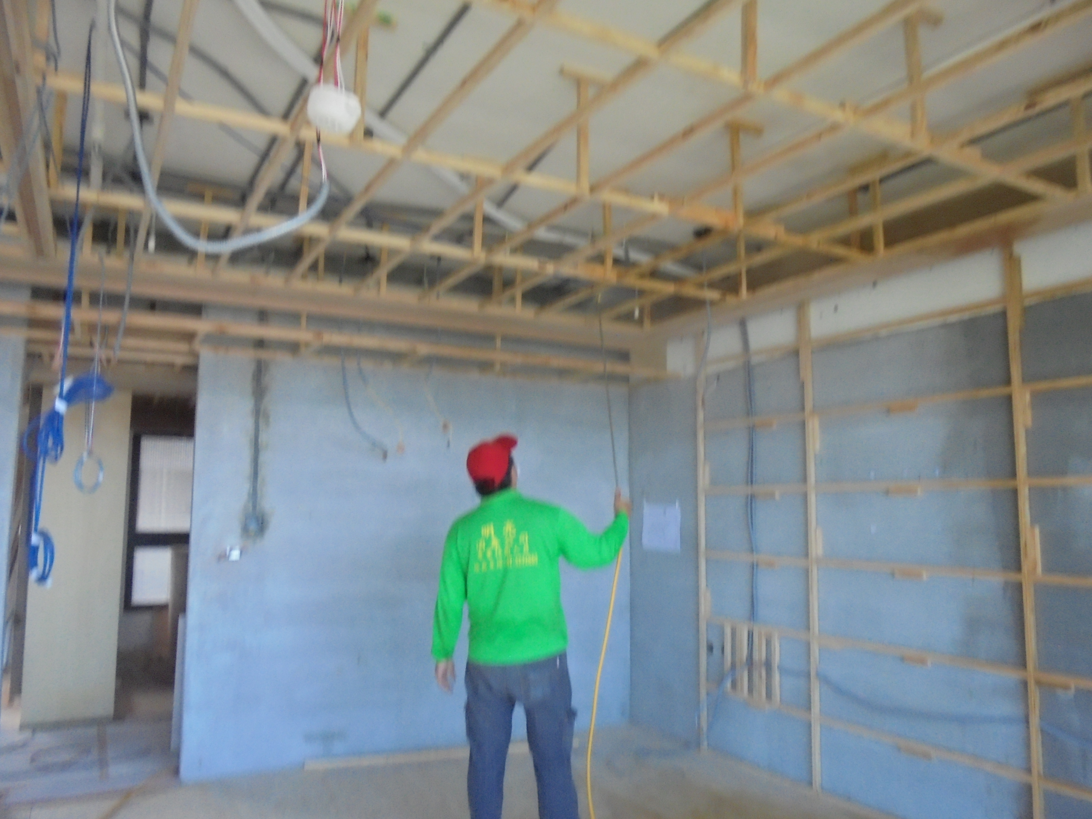 裝璜前工程消毒