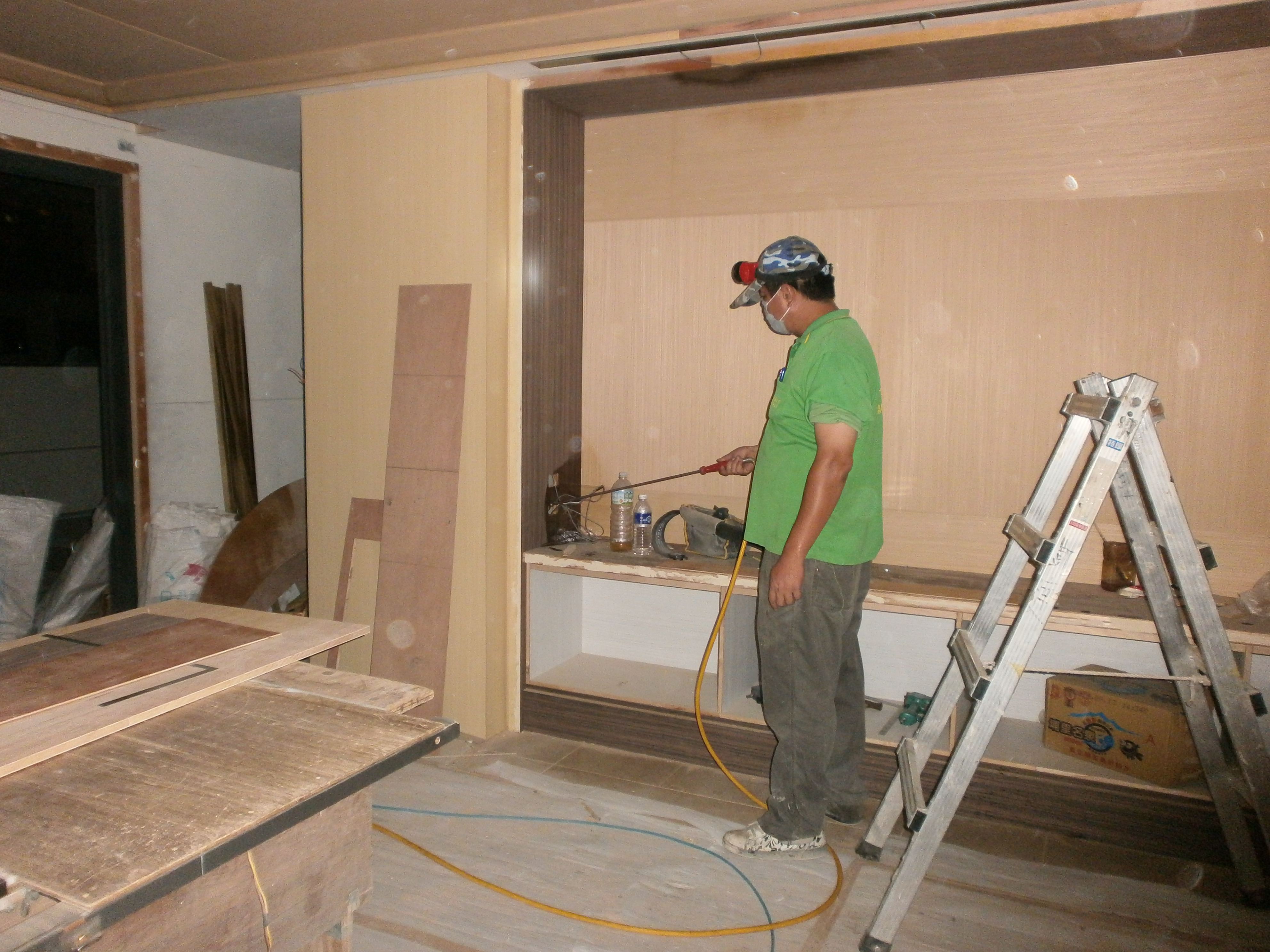 裝璜前工程消毒