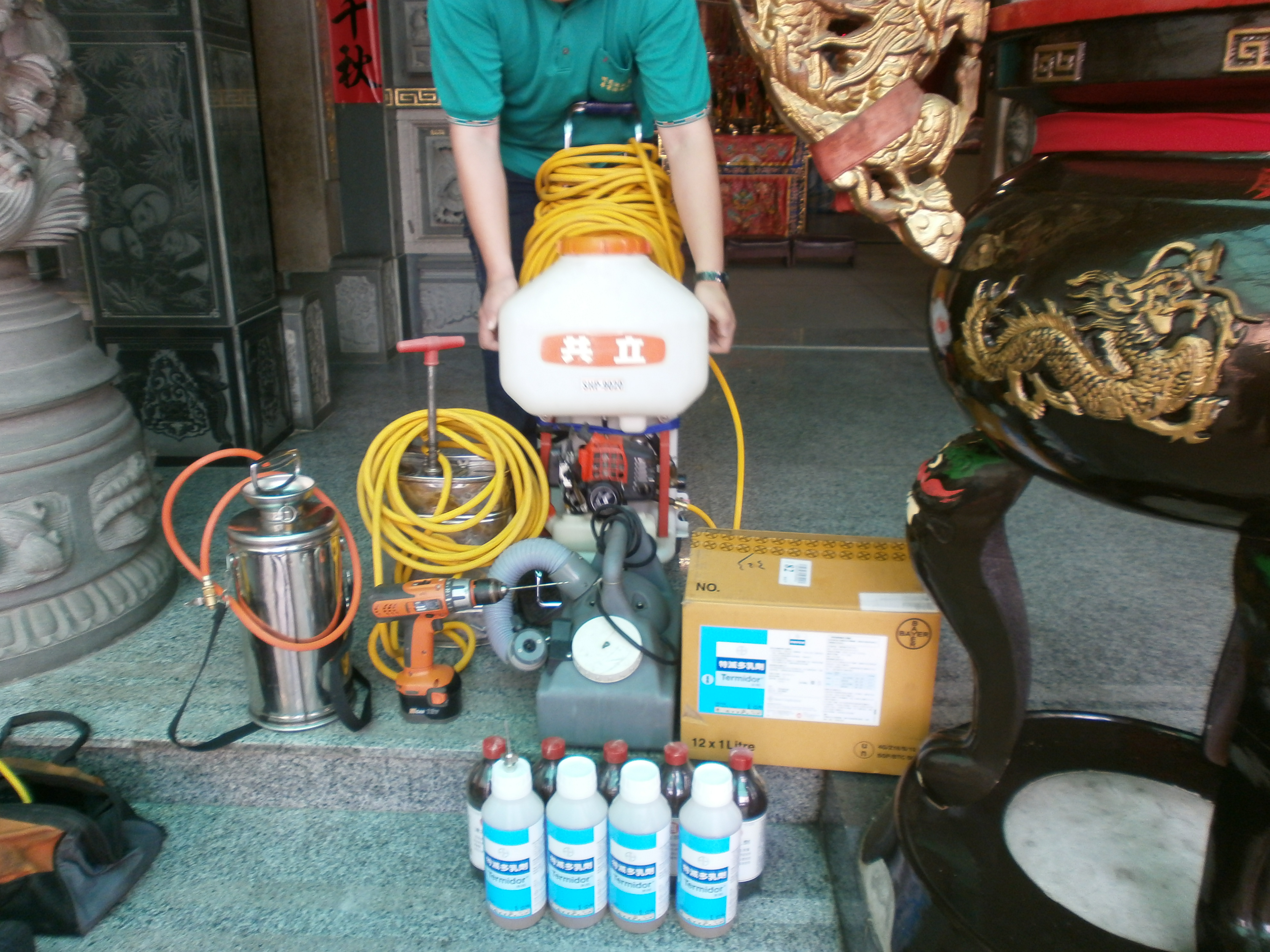 廟宇古蹟除粉蠹蟲JPG