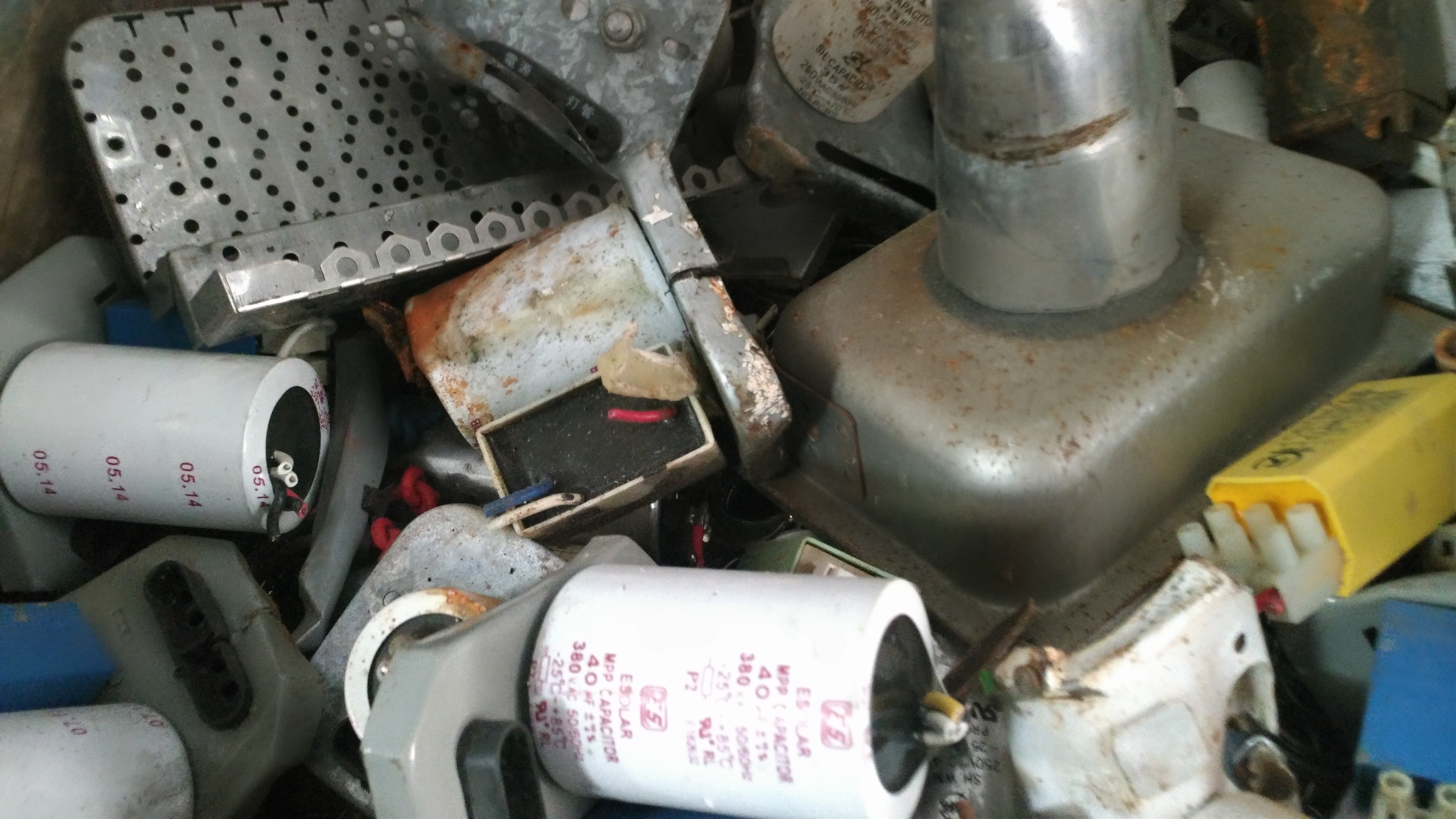 廢鐵回收-酬勤回收場